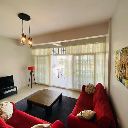 Marina Boelgesinde 3+1 Deniz Manzarali Апартаменты *